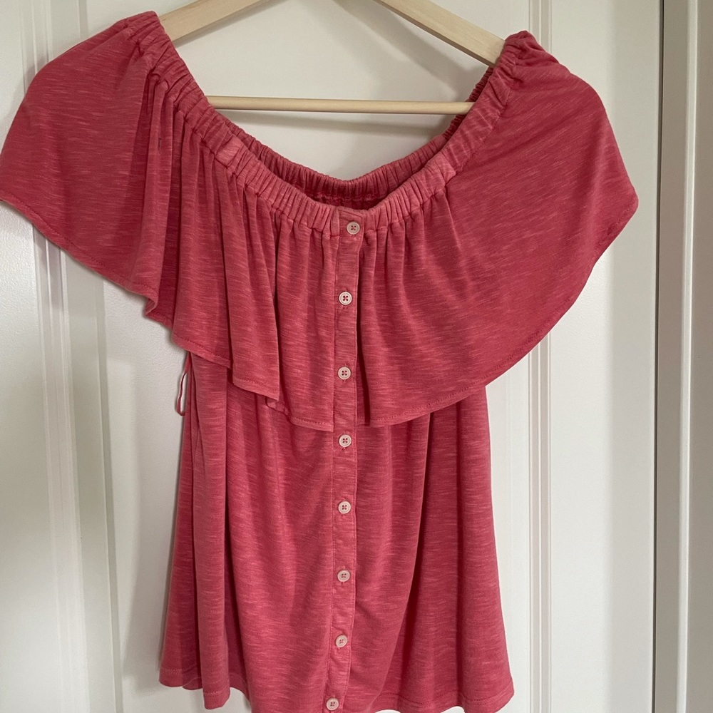 ✨Sold ✨Pink Off Shoulder top